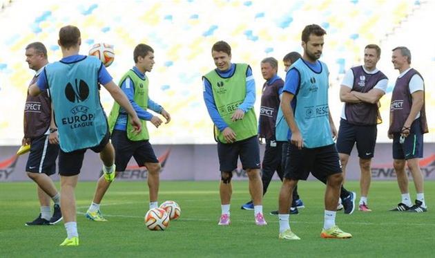 Тренировка Днепра, фото Ильи Хохлова, Football.ua