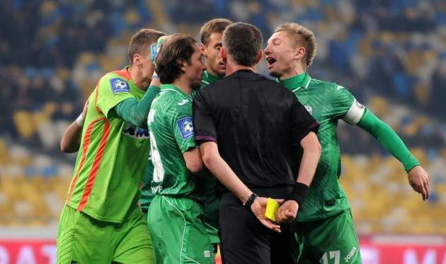 Епізод із призначенням пенальты, фото football.ua