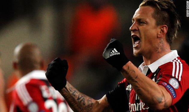 Фенербахче интересен Мексес