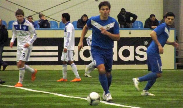 Петр Кондратюк (с мячом) - герой матча, фото А.Валерко, Football.ua