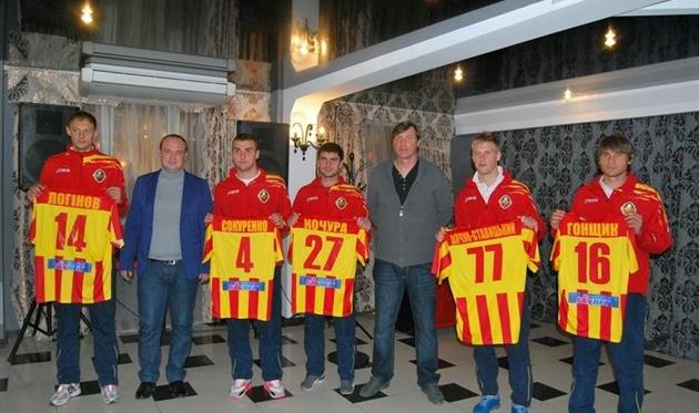 Александр Логинов (слева), фото akulamedia.com