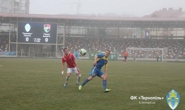 Артем Ситало (слева) и его команда прервали двухлетнюю беспроигрышную домашнюю серию «муниципалов» Тернополя, фото fc.ternopil.ua