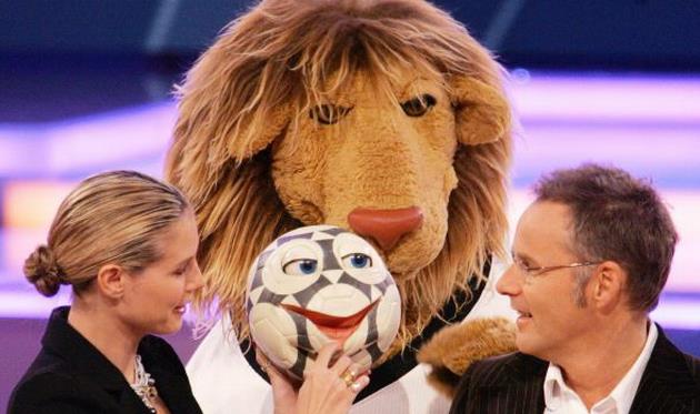 Самые нелепые маскоты футбольных турниров