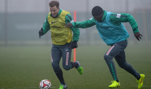 Филипп Баргфреде (слева), фото www.werder.de