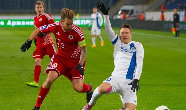 Бикфалви против Коноплянки. © СТАНИСЛАВ ВЕДМИДЬ, Football.ua