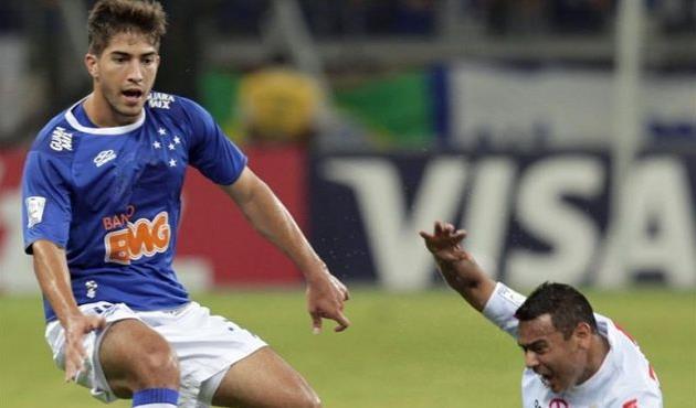 Лукас Силва (слева), sambafoot.com