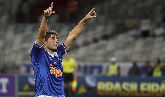 Лукас Силва, lancenet.com.br