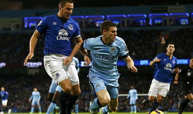 Через мгновение Марринер поставит пенальти в ворота Эвертона, Getty Images