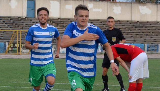 Віктор Мартян, fckristal.com