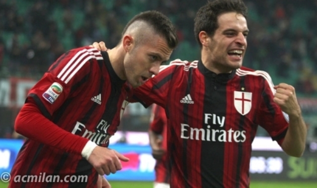 Жереми Менез (слева), фото acmilan.com