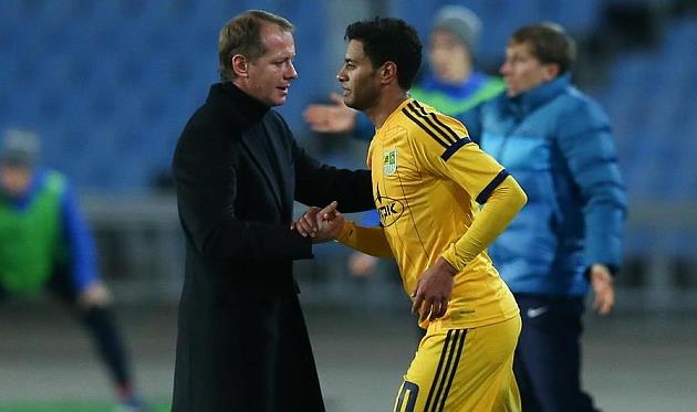 Игорь Рахаева и Клейтон Шавьер, фото Р.Шевчука, Football.ya