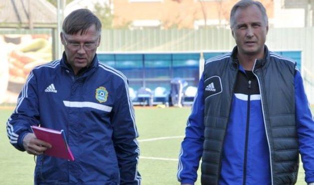 Сергей Свистун (справа) со своим помощником Сергеем Ященко, фото fckremen.com