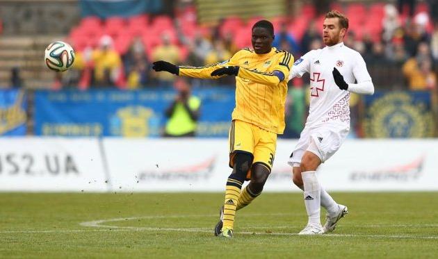 Папа Гуйе и Эрик Бикфалви, фото Р.Шевчука, Football.ua