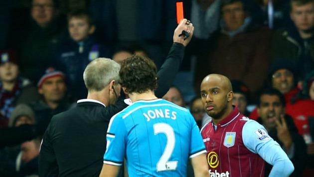 Мартин Аткинсон удаляет Фабиана Делфа, skysports.com