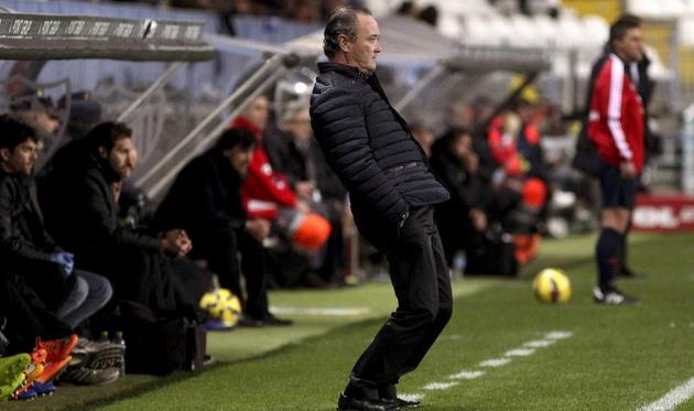 Хуан Игнасио Мартинес заставляет Альмерию побеждать, фото Daniel Pérez (EFE)