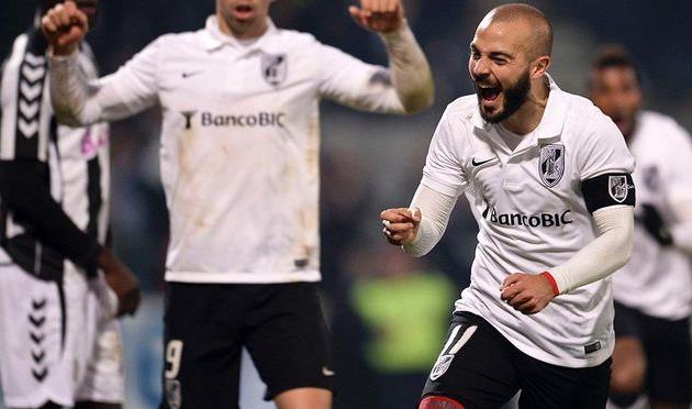 Капитан Витории Гимараэш Андре Андре отличился первым хет-триком в карьере, фото maisfutebol.iol.pt 