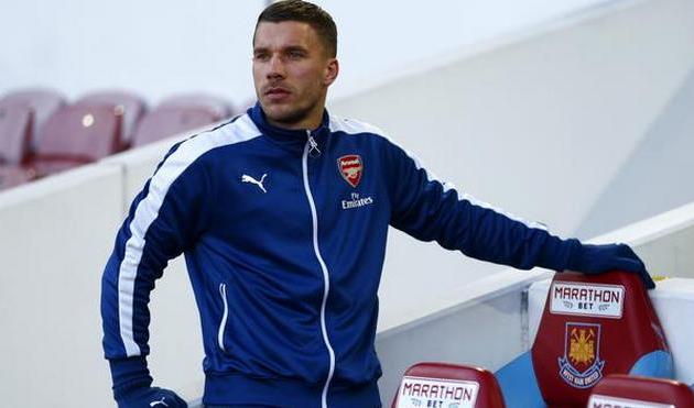 Лукас Подольски, twitter.com/GoalUK