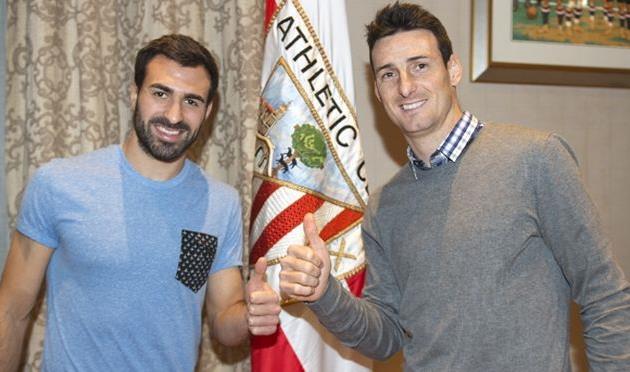 Микель Баленсиага и Аритц Адурис, фото athletic-club.net