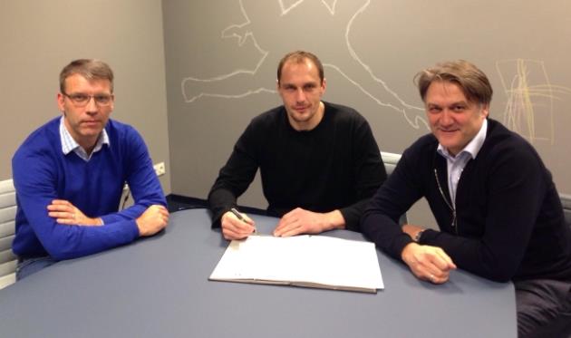 Ярослав Дробны (в центре), фото www.hsv.de