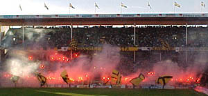 Фанаты АИКа и впрямь дружелюбием не отличаются...