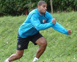 Кто-то бежит с корабля...