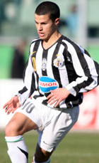 Себастьян Джовинко, channel4.com