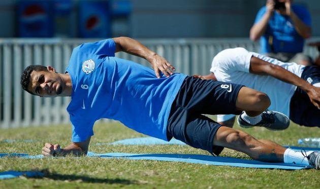 Эжидио в работе, фото ФК Днепр