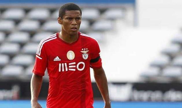 Дерлей, record.xl.pt