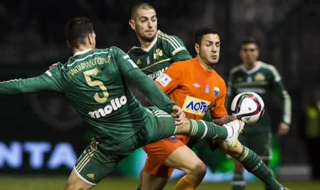 Петрич и Триандафиллопулос в борьбе, superleaguegreece.net 