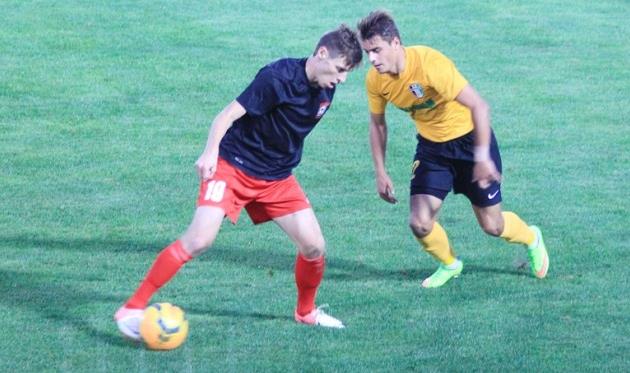 Анатолий Масалов (слева) против александрийца Сухоцкого, фото fco.com.ua 