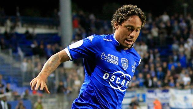 Хуан Пабло Пино, goal.com