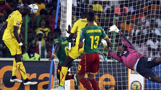 Cамбу Ятабаре открывает счет, фото Reuters