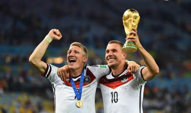 Бастиан Швайнштайгер и Лукас Подольски, фото getty images