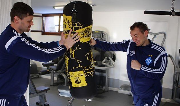 Макаренко работает в зале, fcdynamo.kiev.ua