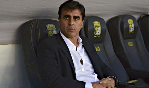 Густаво Кинтерос, conmebol.com