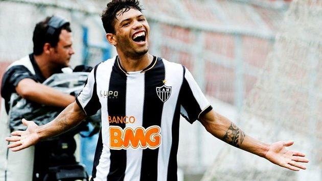 Карлос Карвальо, Divulgação