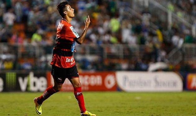 Марселиньо, фото folha.uol.com.br