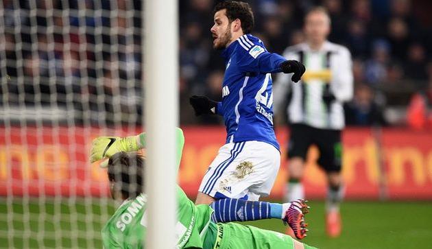 Барнетта забивает победный гол, фото kicker.de