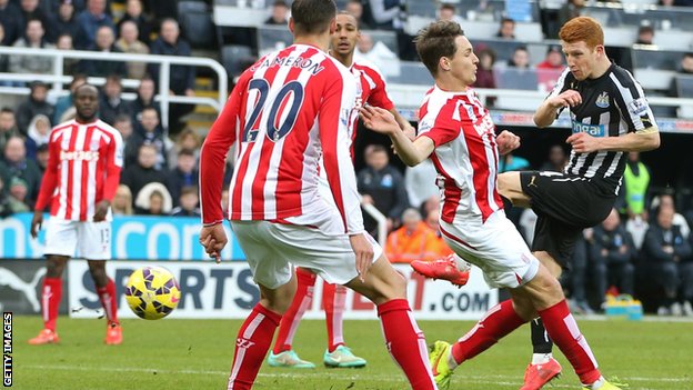 Колбэк открывает счет в матче, Getty Images