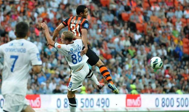 Валеев против Исмаили, фото М. Масловского, Football.ua