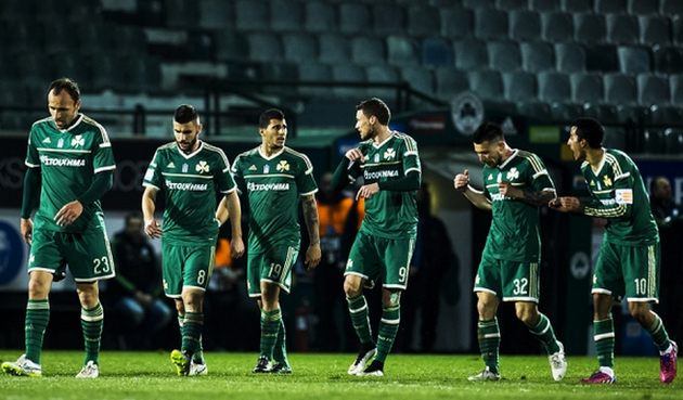 Радость игроков Панатинаикоса, superleaguegreece.net