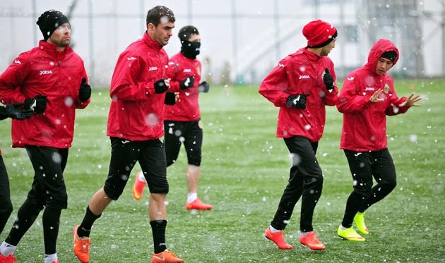 Петр Ковальчук (второй слева), fc-istiklol.tj