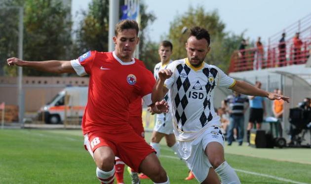 Сергей Гаращенков (слева), football.ua