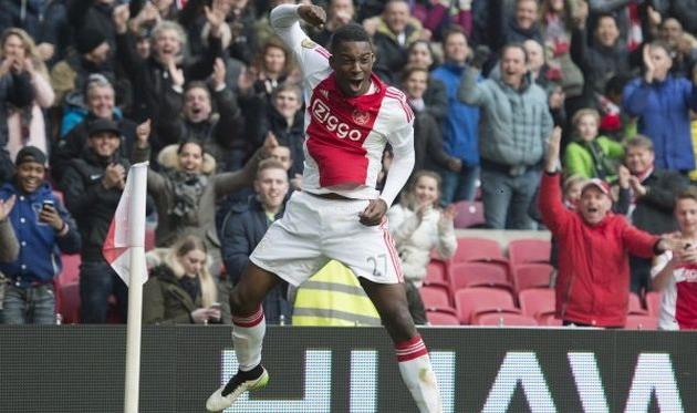 Рихедли Базур, fcupdate.nl