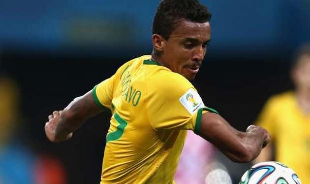 Луис Густаво, goal.com