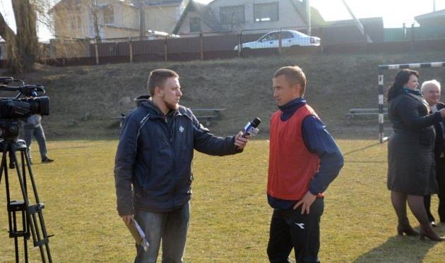 Качур (справа) забил в первом же матче после возвращения в Черкассы, фото ckdnipro.com.ua