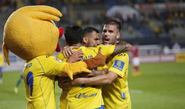 Радость игроков Лас Пальмаса и маскота, AS 