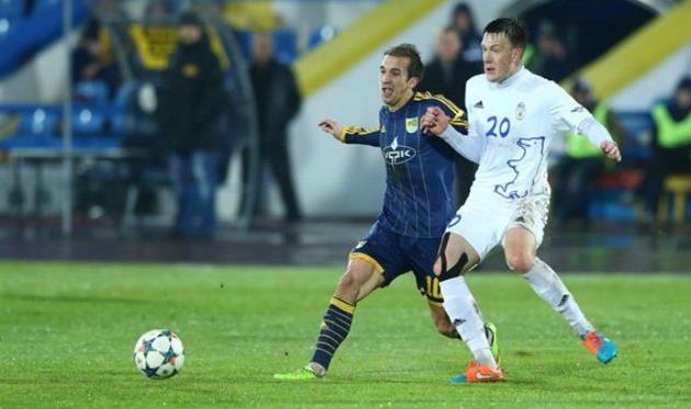 Виталийс Ягодинскис (справа), фото Football.ua