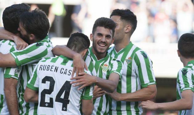 Бетис обыгрывает Барсу Б и укрепляет лидерство, AS 