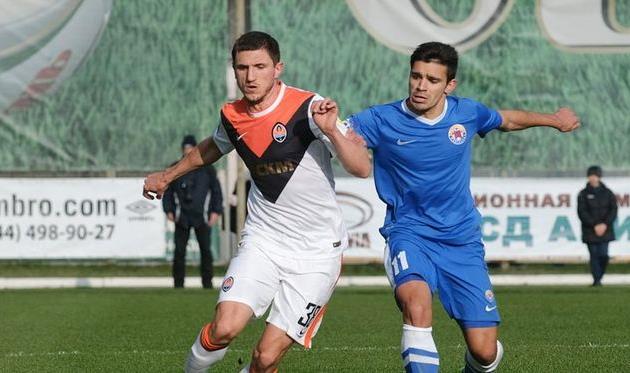 Гринь против Кривцова, фото Р. Самохина, Football.ua